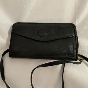 Vintage Dooney and Bourke Crossbody